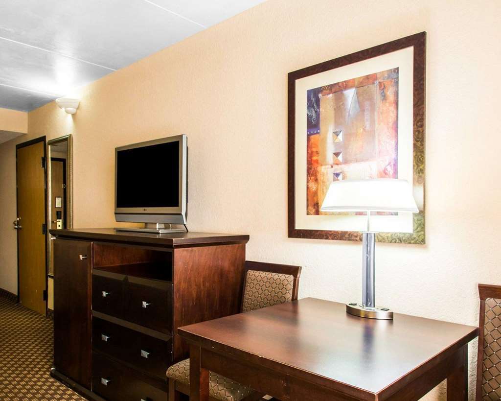 Quality Inn & Suites Tallahassee Bilik gambar